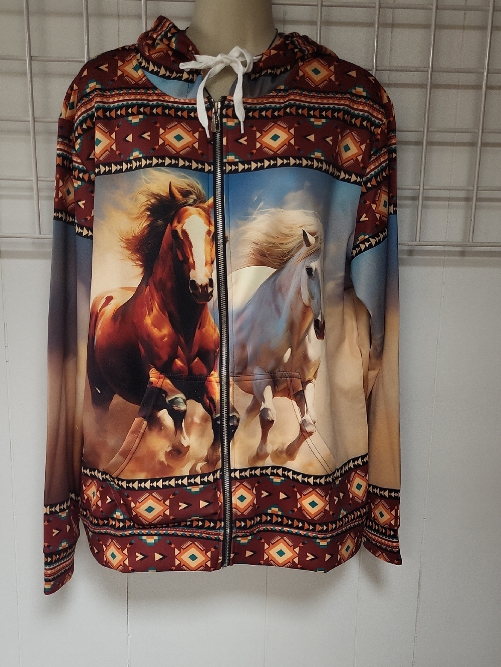 Nwt, COUNTRY RODEO Aztec Print Horsey Zip-Up Hoodie, LARGE